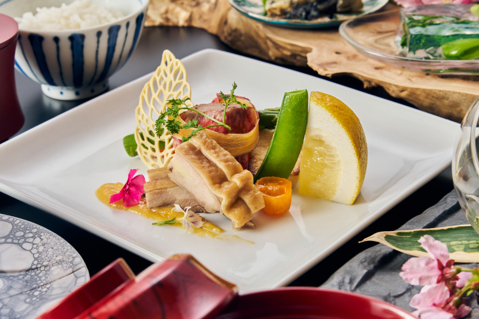 天草大王と味彩牛のサラダ仕立て